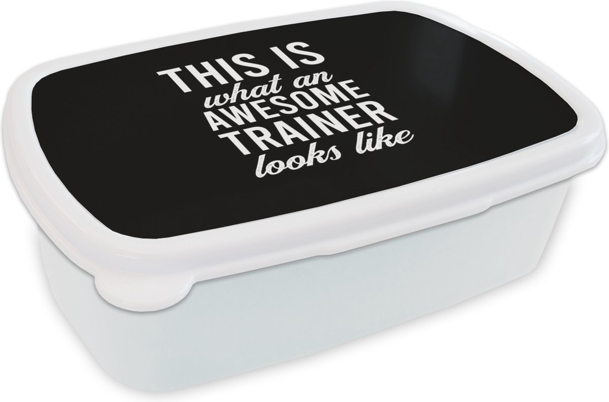 Broodtrommel Wit - Lunchbox - Brooddoos - Quote - Awesome - Trainer - Coach - 18x12x6 cm - Volwassenen