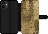 Bookcase Geschikt voor iPhone 12 Mini telefoonhoesje - Goud - Glitter - Structuur - Met vakjes - Wallet case met magneetsluiting