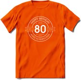 80th Happy Birthday T-shirt | Vintage 1942 Aged to Perfection | 80 jaar verjaardag cadeau | Grappig feest shirt Heren – Dames – Unisex kleding | - Oranje - S