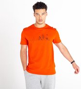 Het Dare2B Integral II T-shirt met korte mouwen - heren - geribde kraag - grafisch - Middenoranje