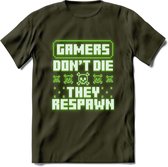 Gamers don't die pixel T-shirt | Neon Groen | Gaming kleding | Grappig game verjaardag cadeau shirt Heren – Dames – Unisex | - Leger Groen - S