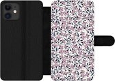 Bookcase Geschikt voor iPhone 12 Pro Max telefoonhoesje - Meiden - Bloemen - Roze - Patronen - Girl - Kids - Kinderen - Meisjes - Met vakjes - Wallet case met magneetsluiting