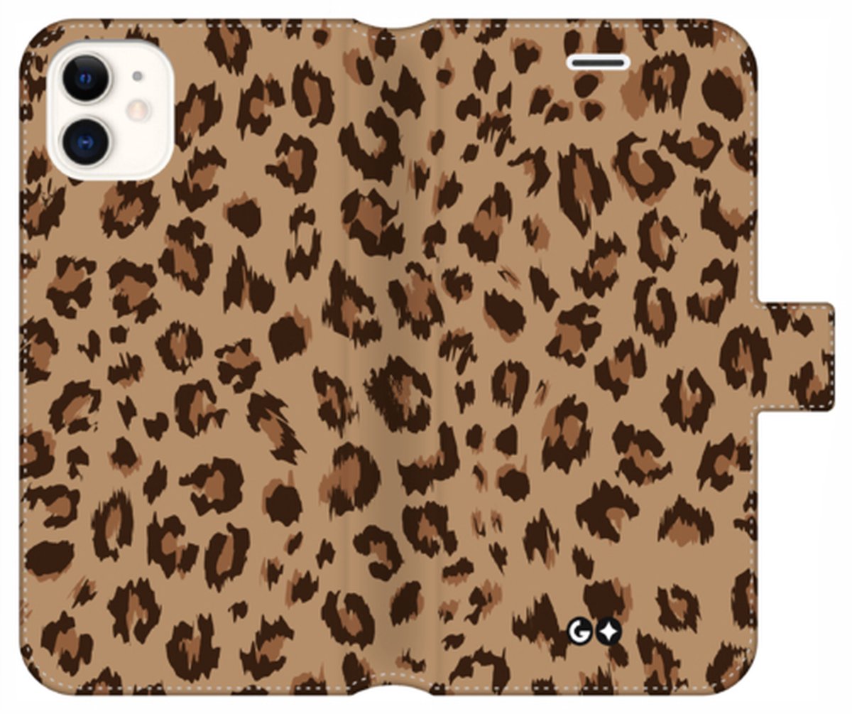 Telefoonhoesje geschikt voor Apple iPhone 12 - Portemonneehoesje - met pasjeshouder en magneetsluiting - Dierenprintcollectie - Wild Cheetah Print - Bruin