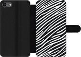 Bookcase Geschikt voor iPhone SE 2020 telefoonhoesje - Dierenprint - Zebra - Zwart - Met vakjes - Wallet case met magneetsluiting