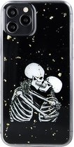 MM&A Romantische Skeletten 1 do met Glitter TPU Case Back Cover Bumper Hoesje voor Apple iPhone 13 - Telefoonhoesje met Bescherming - Beschermhoes - Back & Front Backcover Hoesje -