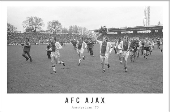 Walljar - Poster Ajax - Voetbal - Amsterdam - Eredivisie - Zwart wit - AFC Ajax '73 - 30 x 45 cm - Zwart wit poster