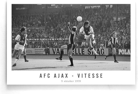 Walljar - Poster Ajax - Voetbal - Amsterdam - Eredivisie - Zwart wit - AFC Ajax - Vitesse '78 - 30 x 45 cm - Zwart wit poster