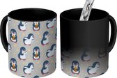 Magische Mok - Foto op Warmte Mokken - Koffiemok - Pinguïn - Sterren - Kerstmis - Patronen - Kinderen - Magic Mok - Beker - 350 ML - Theemok