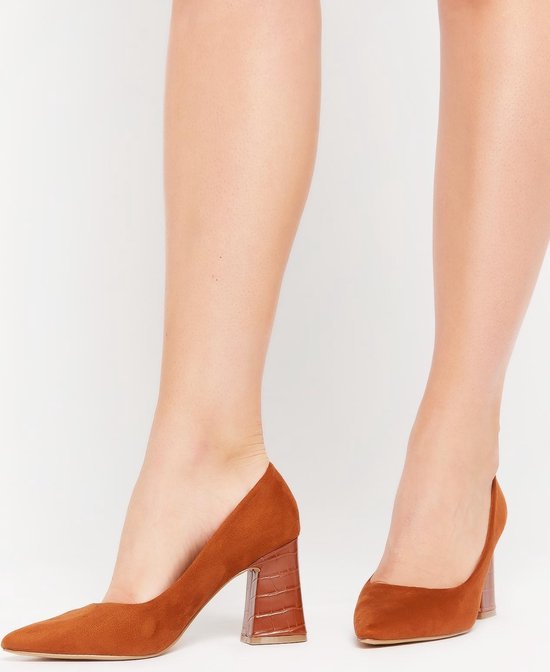 LOLALIZA Pumps suedine met hoge blokhak - Camel - Maat C36 | bol.com