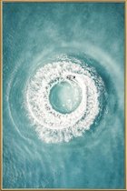 JUNIQE - Poster met kunststof lijst Ocean Swirl -13x18 /Blauw