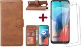 Moto E7 hoesje - Moto E7 wallet case portemonnee - Moto E7 bookcase cover Bruin met - Moto E7 screenprotector / 2 pack tempered glass