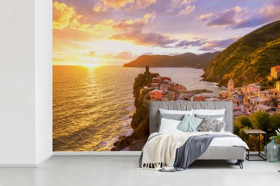 Papier peint photo en vinyle - Coucher de soleil aux Cinque Terre largeur 390 cm x hauteur 260 cm - Tirage photo sur papier peint (disponible en 7 tailles)