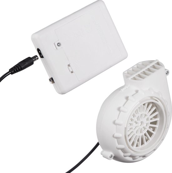 Batterijdoosje en ventilator voor een opblaasbaar kostuum.