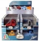 Italeri - Disp. Set Ape '15 Large 16 Pcs 1:32 (Ita76816)