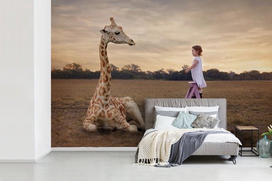 Behang - Fotobehang Het meisje en de giraffe - Breedte 600 cm x hoogte 400  cm | bol.com