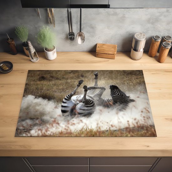 KitchenYeah® Inductie beschermer 76x51.5 cm - Rollende zebra - Kookplaataccessoires - Afdekplaat voor kookplaat - Inductiebeschermer - Inductiemat - Inductieplaat mat