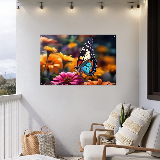 Tuinposter vlinder - Tuindecoratie - Vlinder op bloemen - 120x80 cm - Poster voor in de tuin - Buiten decoratie - Schutting tuinschilderij - Tuindoek muurdecoratie - Wanddecoratie balkondoek