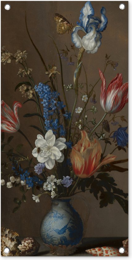 Tuinposter Bloemen in een Wan-Li vaas en schelpen - Schilderij van Balthasar van der Ast - 40x80 cm - Wanddecoratie Buiten - Tuinposter - Tuindoek - Schuttingposter - Tuinschilderij