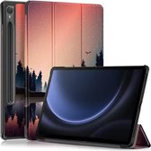 Tablet Hoes Geschikt voor Samsung Galaxy Tab S9 FE | Book Case met Standaard | Kunstlederen Beschermhoes | Tri-fold | Nightfall Print