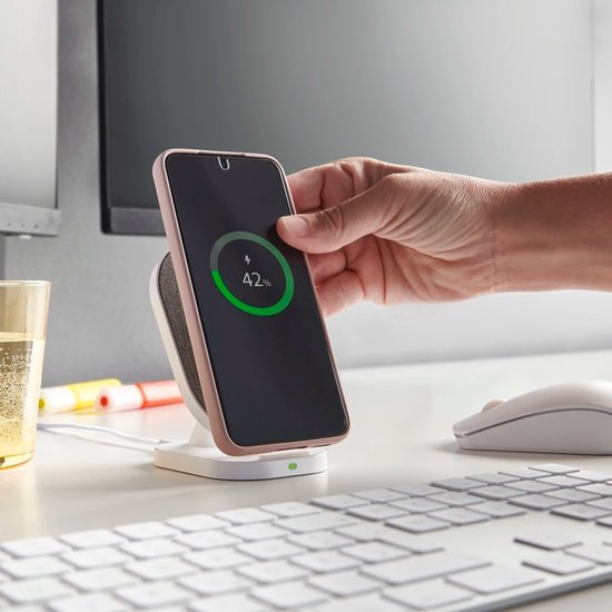 Chargeur sans fil Hama 10W - Chargement sans fil - Convient aux Smartphones dotés de la technologie Qi - Chargement sans fil - Chargement portrait et paysage - Fonction de Sécurité et LED- Incl. Câble USB-C - Wit