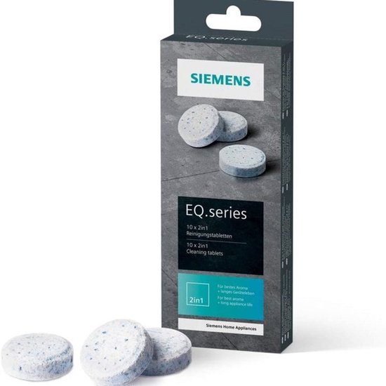 Siemens EQ.series 10 reinigingstabletten in verpakking, met 3 losse tabletten op de voorgrond.
