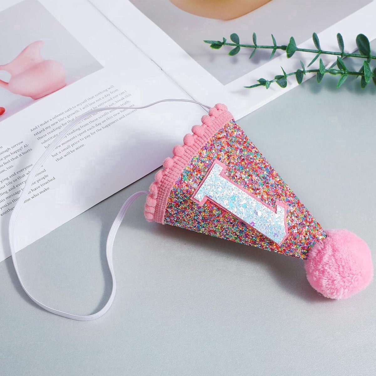 Go Go Gadget - Verjaardagshoed - 1 jaar - Eerste verjaardag - Pompom - Glitter - Met strap - 1 stuk - Roze