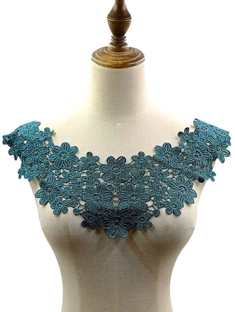 Store_7 - Geborduurde bloemen kant kraag applicatie - Elegante patch
