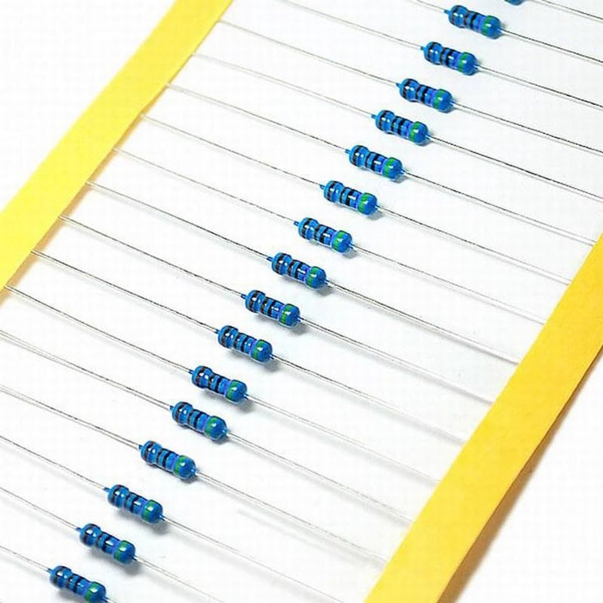 100 stuks 3,9 K ohm 1/4 W (0,25 watt) ± 1% tolerantie metalen film vaste weerstanden, meer dan 195 meervoudige waarden van de weerstand optioneel (3,9 K Ω 3,9 K R 3,9 K ohm)