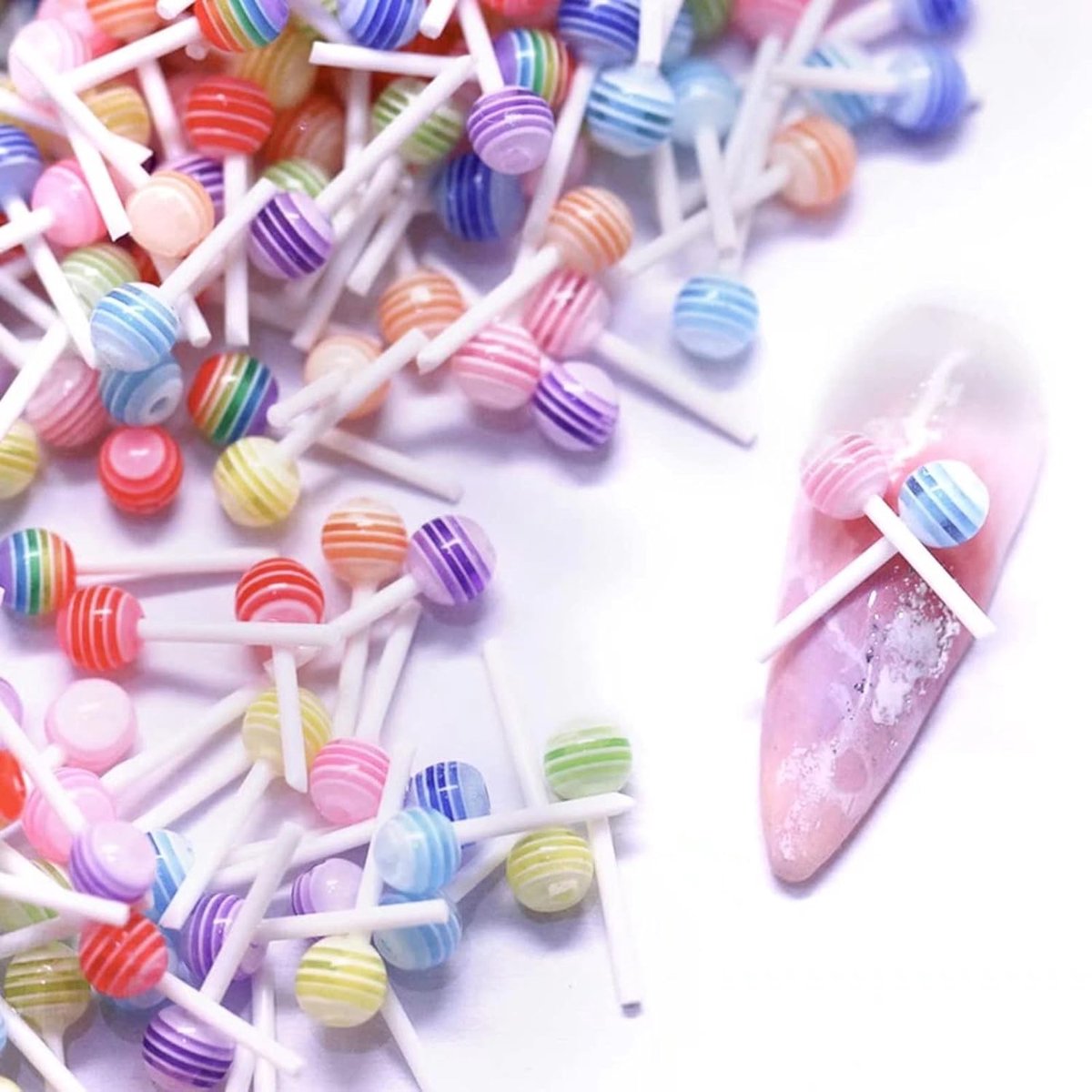 200 stuks 3D Candy Lollipop Nail Charms, Kleurrijke Mini-Hars-Suiker-Gummibonbon-DIY-Nagel-Strass-Toebehoren-Karikatuur-Manicure-Benodigdheden-Valentijnsdag