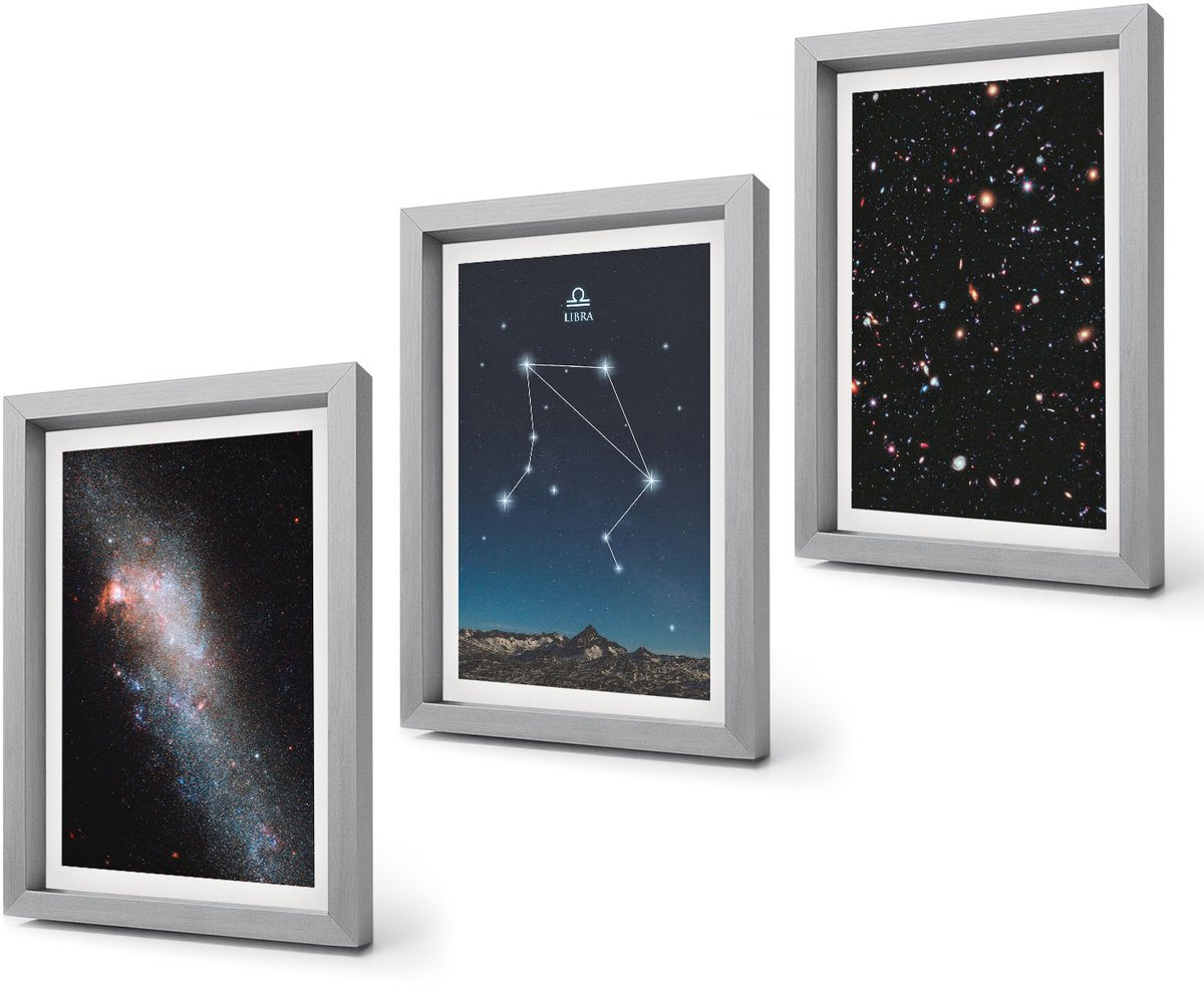 Coloray 4-Delige Schilderij Set - Ruimtestelsel Sterrenbeeld Weegschaal Nachthemel - 20 x 30 cm - Wanddecoratie - Woonkamer Decoratie - Decoratieve Schilderijen Zilveren lijst
