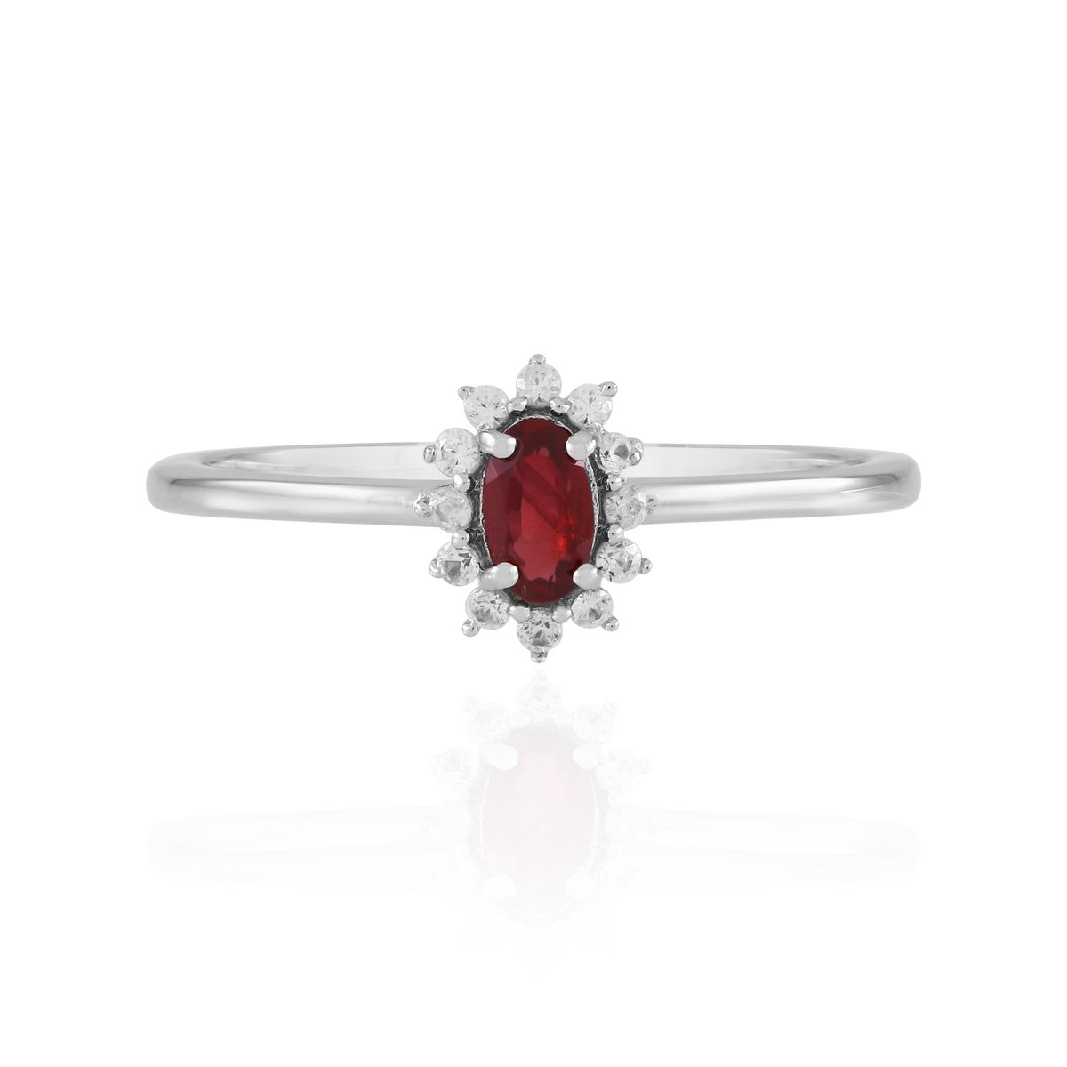 Cavill - Zilveren Ring - 925 Sterling Zilver met Platina Afwerking - 0,236 ct Tanzaniaanse Ovale Robijn & 12 Briljantgeslepen Zirkonen