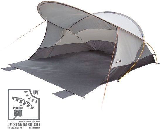 Strandtent met UV-bescherming 80, grijs en wit met grote uitloop, opgebouwd met stokken.