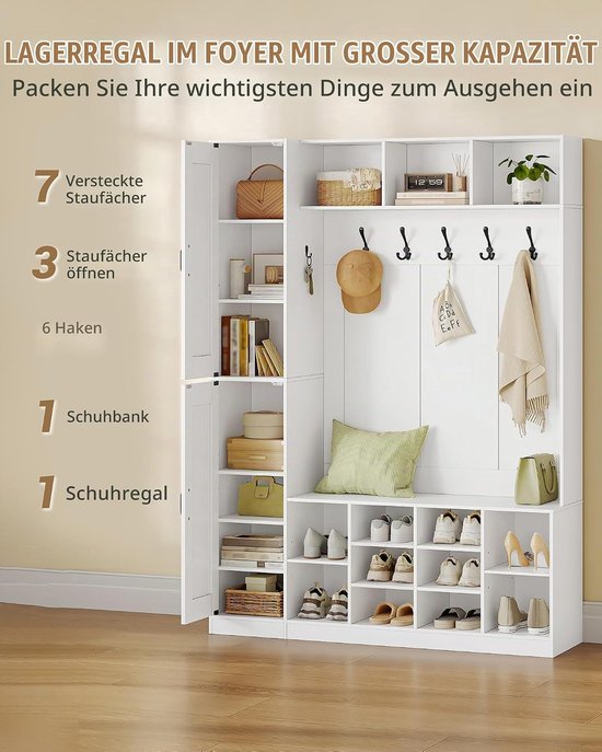 Wit halmeubel met grote capaciteit. Links een kast, midden 6 haken en schoenenbank, rechts open vakken.