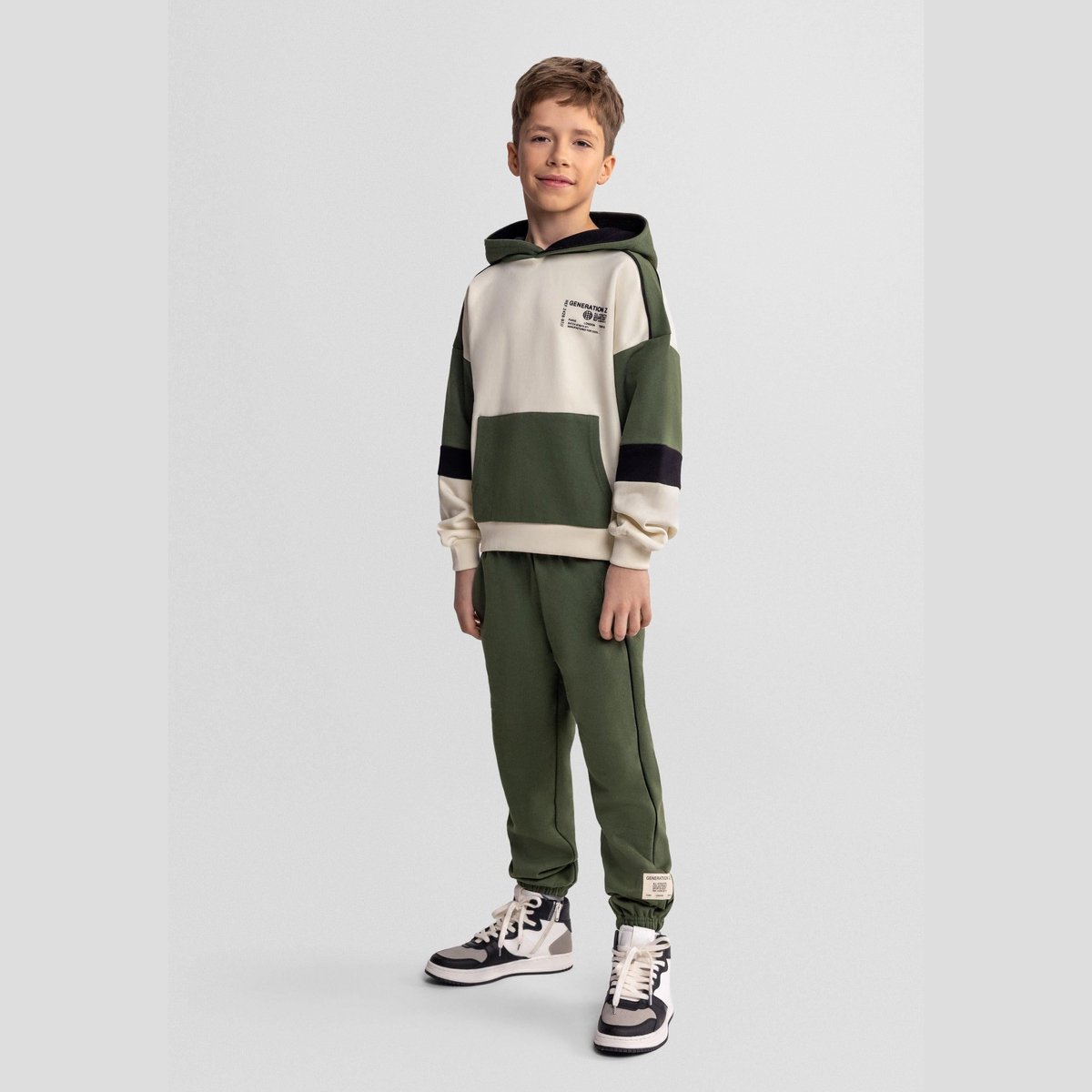 Minoti trainingspak jongens met capuchon - kaki