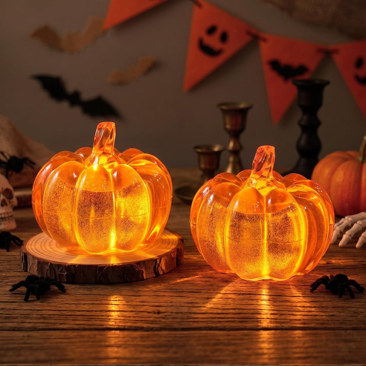 Ulisem - Halloween pompoenlamp - 2 stuks resin oranje pompoen decoratie - Batterijgevoede led theelicht - Warme oranje gloed - Geen snoer nodig - Geschikt voor slaapkamer en woonkamer - Ook voor herfst - Oranje