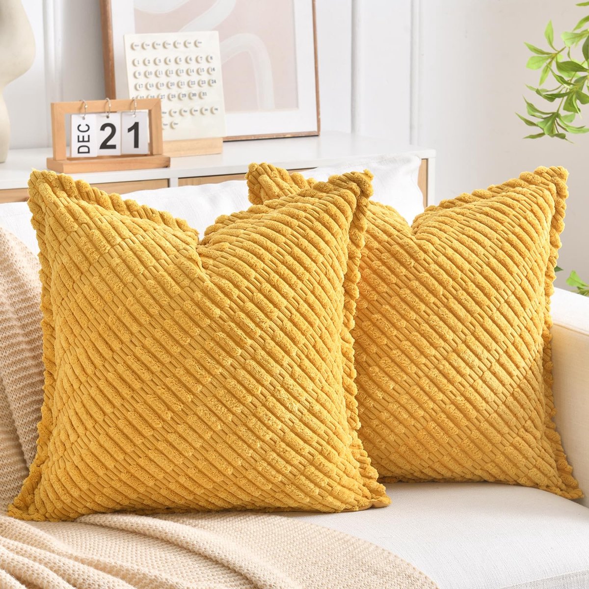 Dailygoods- Kussenslopen Set van 2 - 40 x 40 cm - Corduroy/Fluweel - Geel Keperpatroon - Decoratieve Kussenhoezen - Zacht voor Woonkamer/Slaapkamer