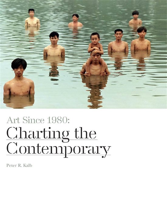 Boek 'Art Since 1980: Charting the Contemporary' met op de cover een foto van een groep mannen in het water.