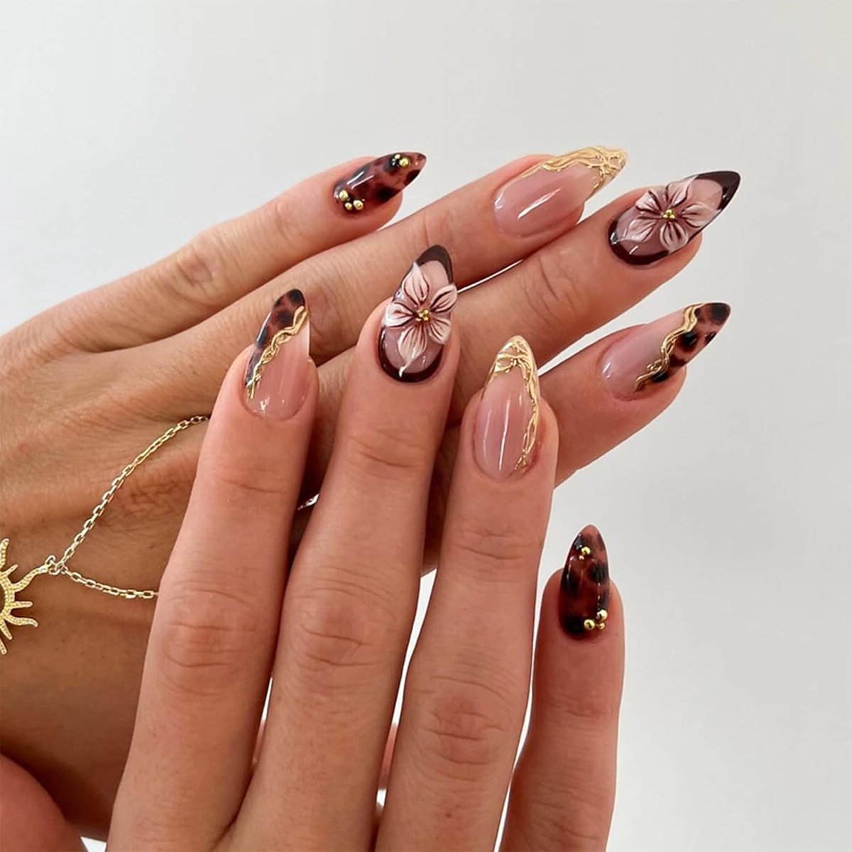 Press On Nagels Luipaardpatroon - Gouden Rand - 3D Bloemen - Elegante Kunstnagels voor een opvallende look - ShopVlot