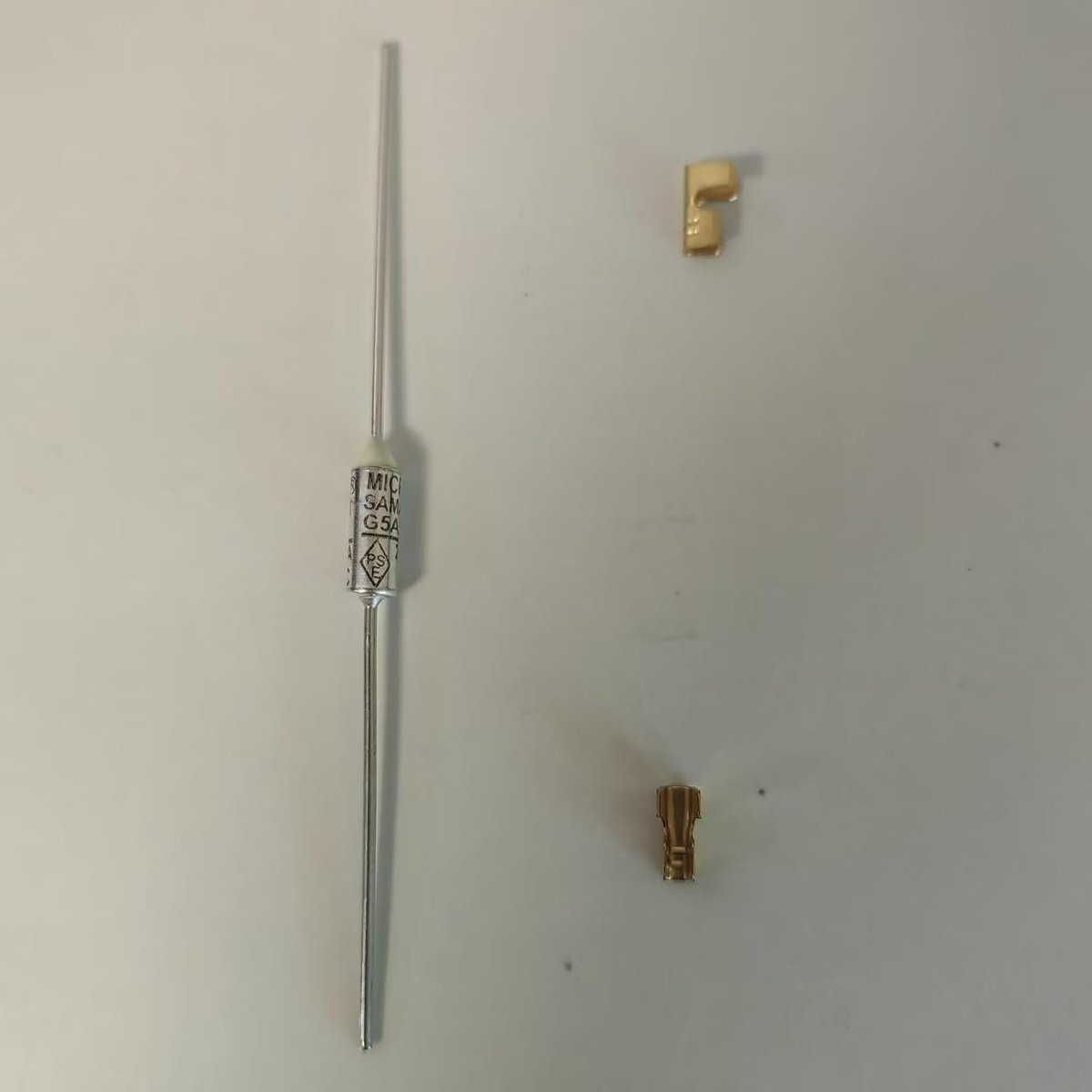 For Intex Hot Tub Spa. Replace the temperature controlled fuse for Intex Hot Tub models 15A 250V used for the fuse is - ShopVlot