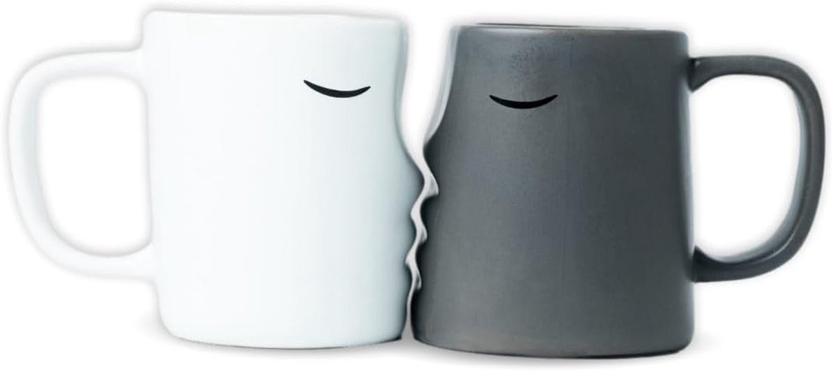 Kussende Koppelmokken Set - Koffiekopjes Bruid Bruidegom - Cadeau Vieren Liefde - Bijpassend Ontwerp - 340 ml - Wit