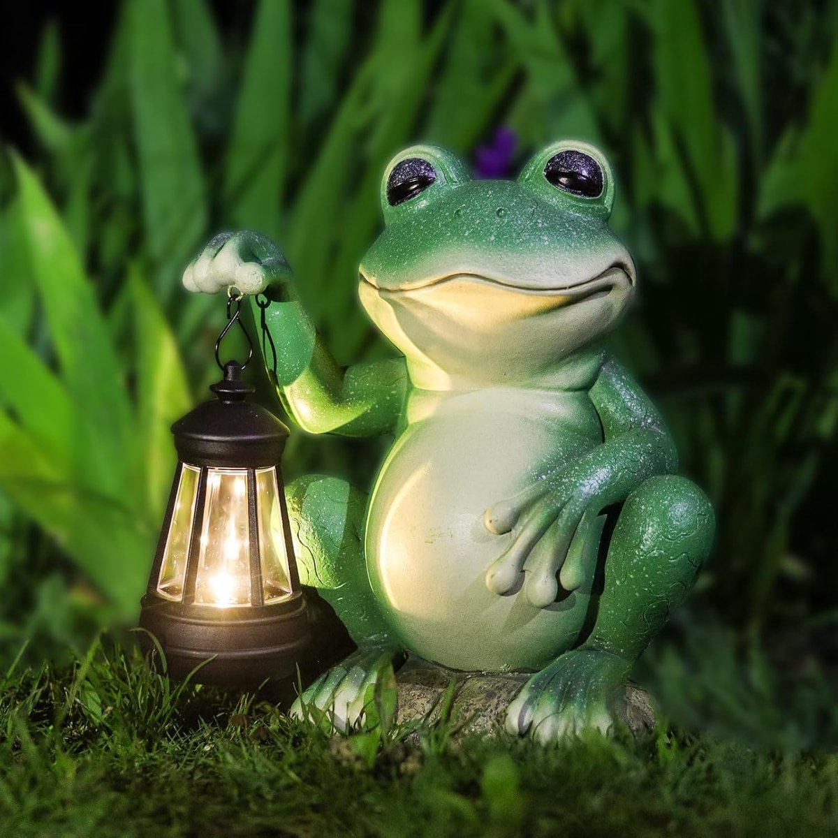 Kikkerstandbeeld op zonne-energie, kikkerbeeldje op zonne-energie met led-handlantaarn, waterdichte handgeschilderde kikker zonne-tuinstandbeeld, ornament voor pad, tuin, gazon, terras