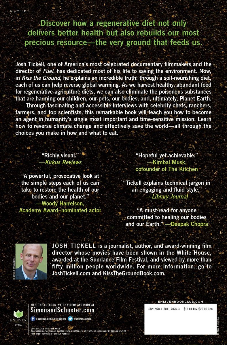 Achterkant van het boek "Kiss the Ground" met tekst en een foto van de auteur Josh Tickell.
