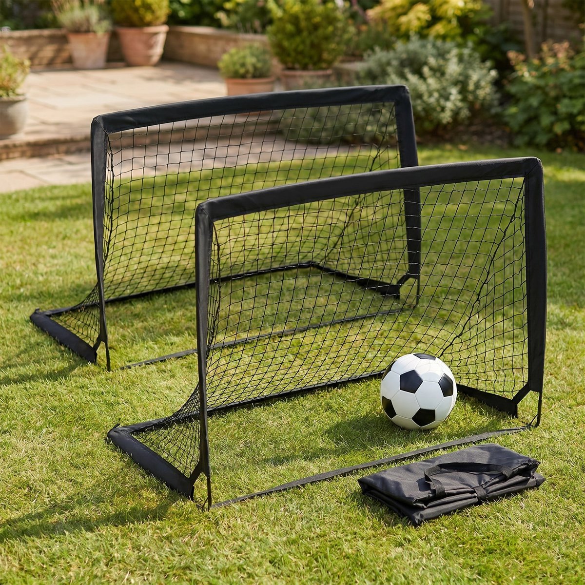 Cheqo® Voetbaldoel Set van 2 - Pop-up Voetbaldoel - Voetbalgoal - Voetbaldoeltjes - Opvouwbaar Voetbaldoel - Inklapbaar - Mini Voetbaldoel - Voetbaldoel voor Kinderen - Voetbaldoel Tuin - Voetbaltraining - met Draagtas - Goals - Minigoal
