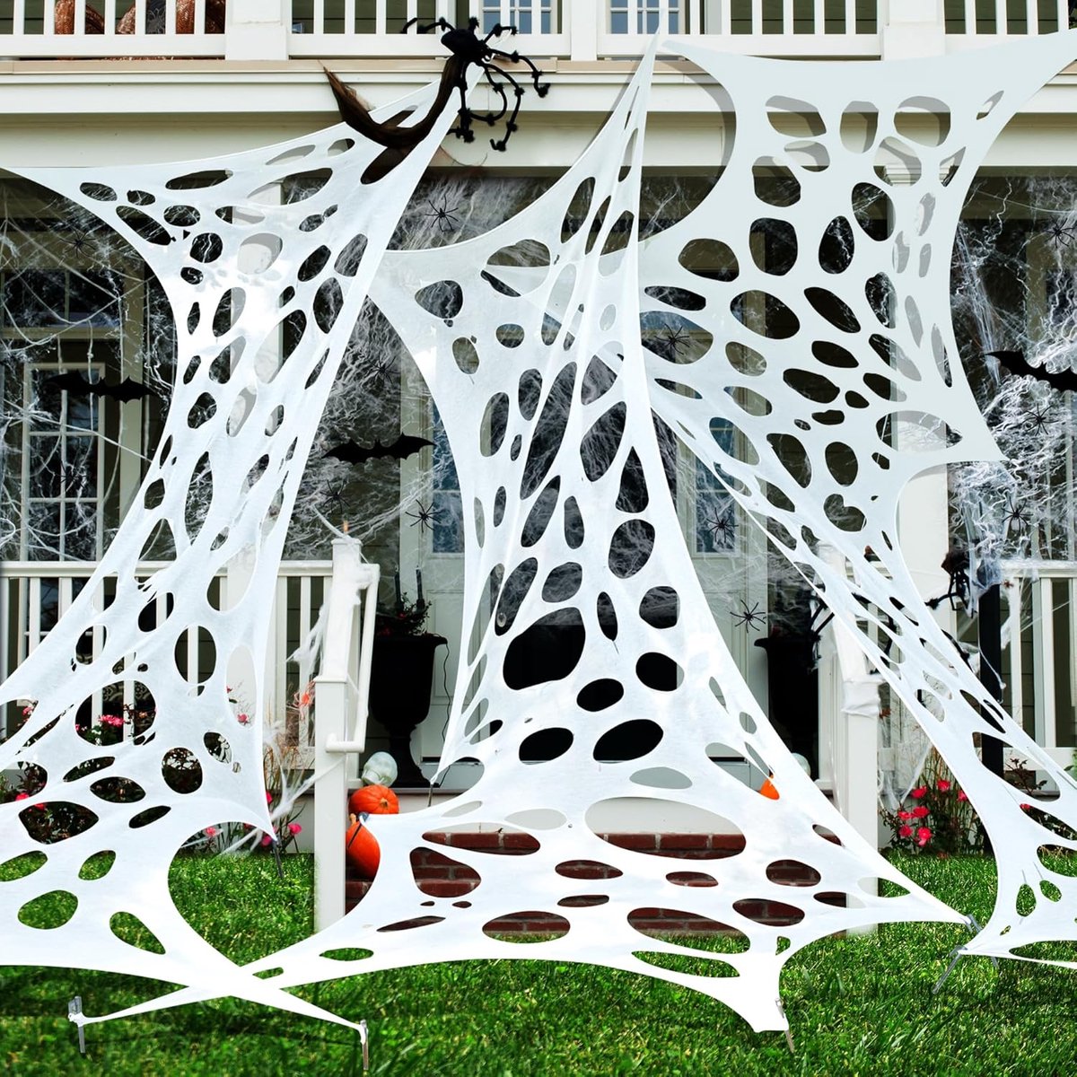 1 x 12 m Halloween enorm spinnenweb - witte decoratie spinnenwebben - met 40 g spinnenweb, 40 stuks spinnen, 24 stuks vleermuis, 12 stuks grondankers - Halloween driehoek spinnenwebdecoratie voor