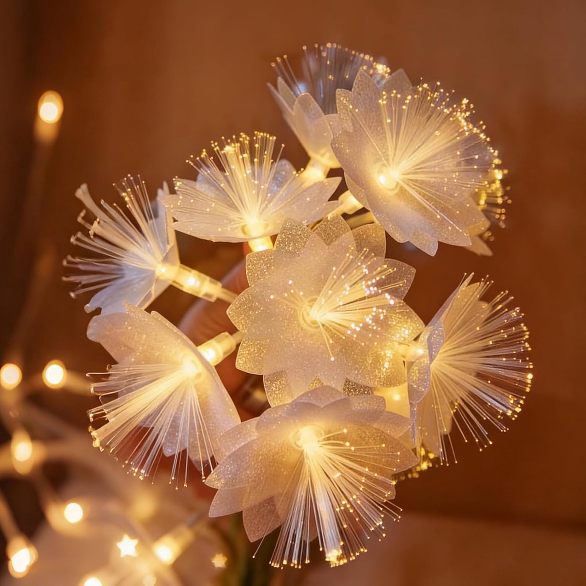1,5 Meter Lange Lichtslinger met 10 LED-Bloemen, Warm Wit, Werkt op