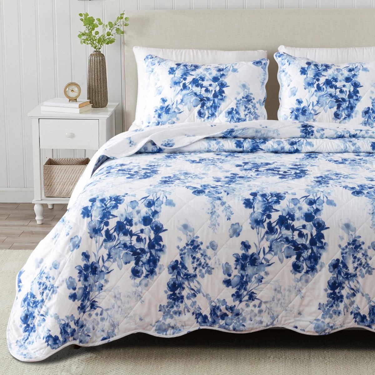 Omgoods - Jacqueline Quilts Set voor Volwassenen, Blauw Bloemenpatroon, 3-delig