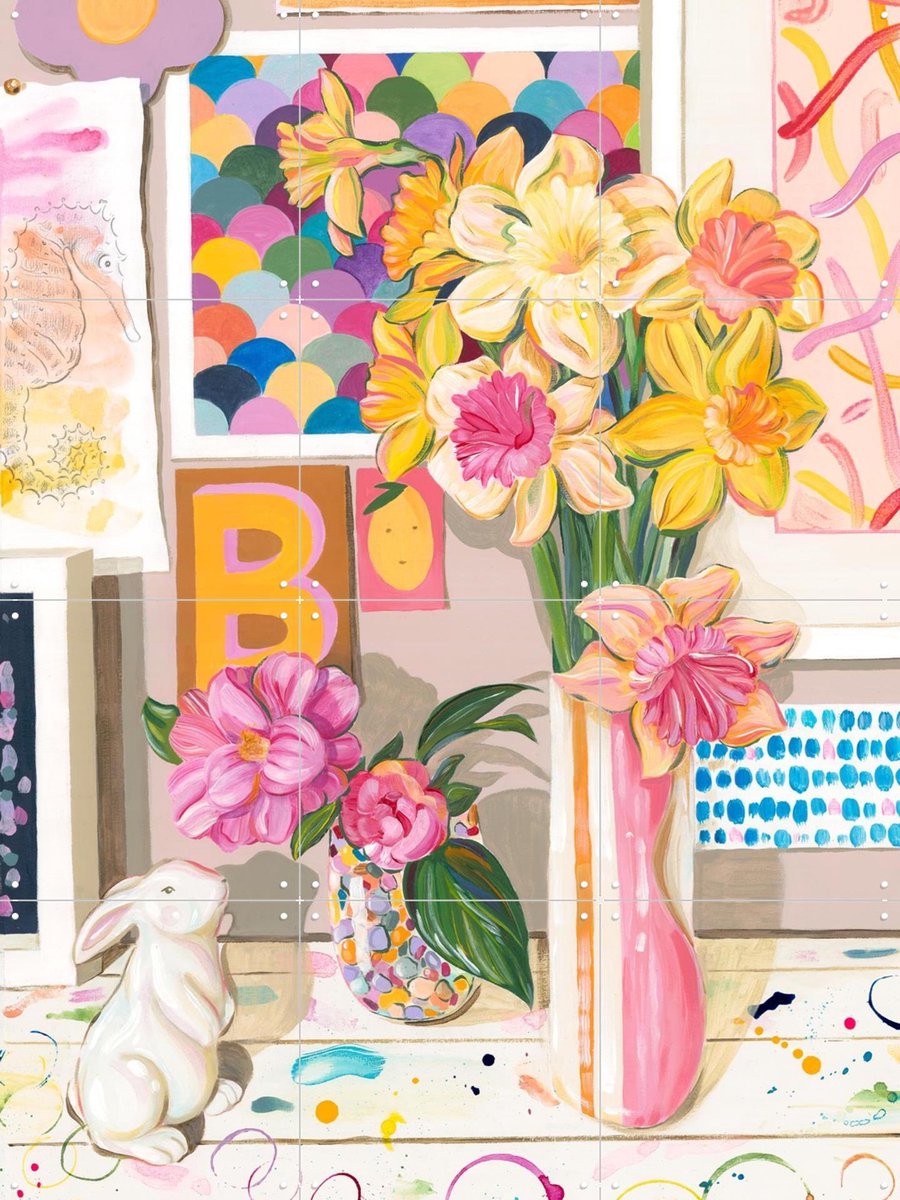 IXXI Daffs on Workdesk, Libby Chambers - 60 x 80 cm - Gratis ophangtool - Grote wanddecoratie en posters - Kleurrijk, Schilderijen, Speels, Gang
