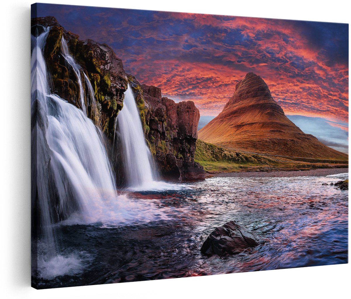 Artaza Canvas Schilderij Waterval Bij Een berg - 150x100 cm - Groot - Wanddecoratie Woonkamer - Schilderijen - Muurdecoratie