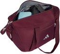 Open bordeauxrode sporttas met inhoud en Adidas logo.