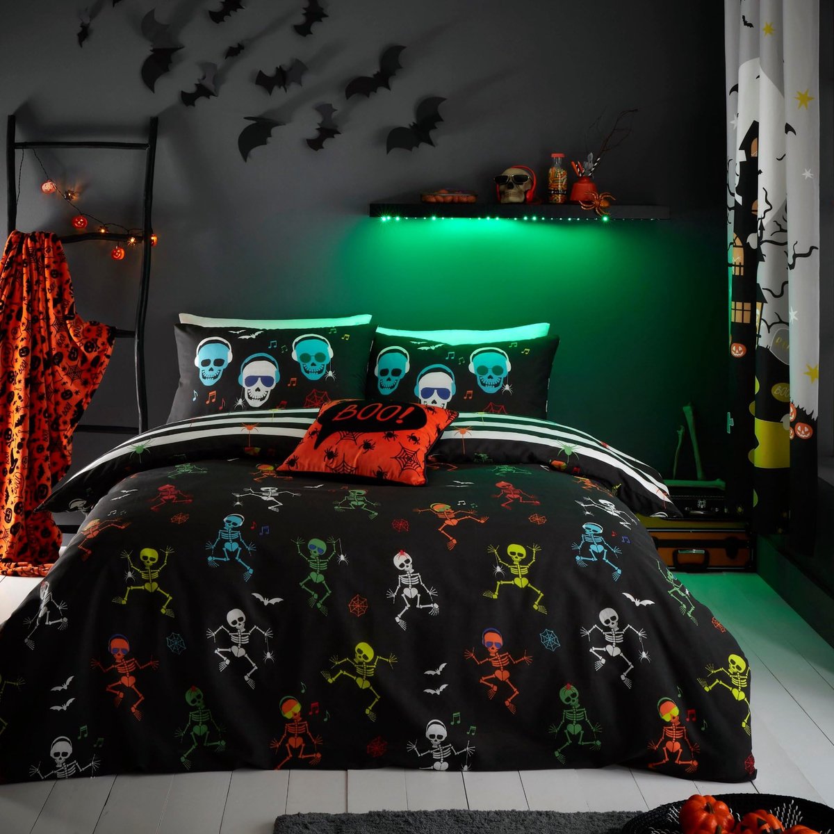 SnelShoppen - Halloween Glow in the Dark Dekbedovertrek Eenpersoons - 140 x 200 cm - Omkeerbaar met Dansende Skeletten en Schedels - Perfect voor Fees